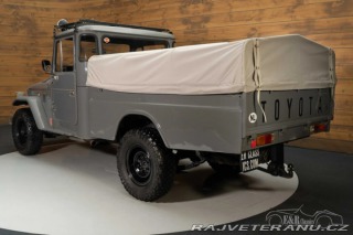 Toyota Land Cruiser FJ 45 pick up 1976