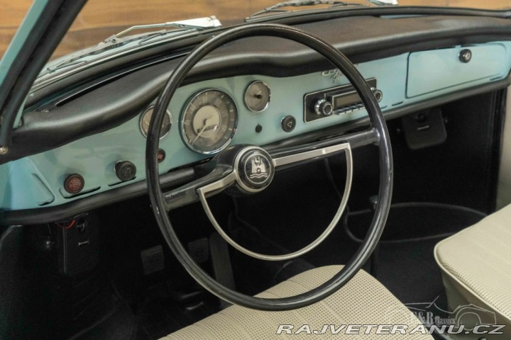 Volkswagen Karmann Ghia Convertible 1971