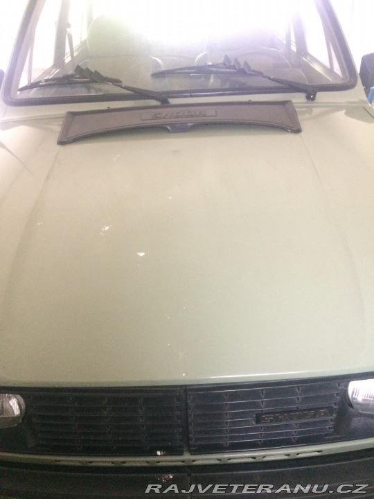 Škoda 105 L 1988
