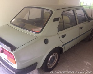 Škoda 105 L 1988