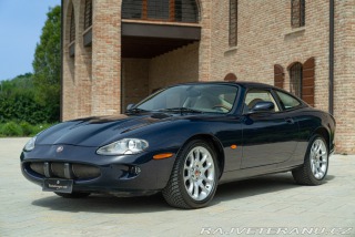 Jaguar XKR 