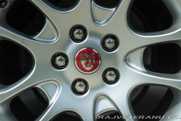 Jaguar XKR 2000