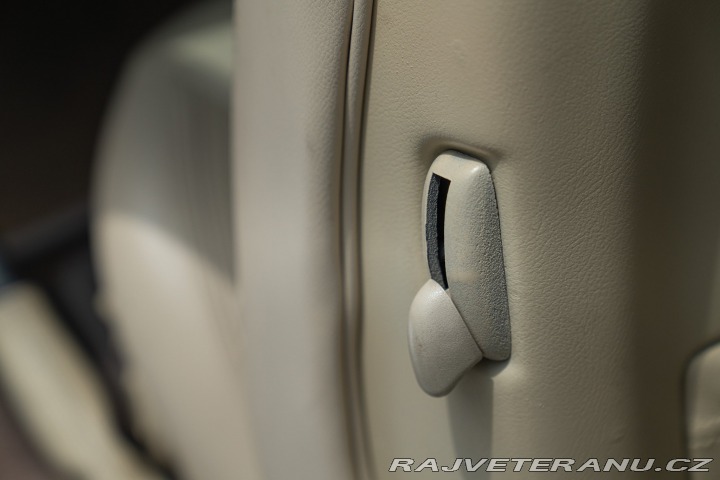 Jaguar XKR 2000