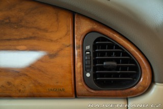 Jaguar XKR  2000
