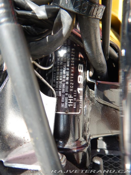 Honda VF 700C MAGNA 1988