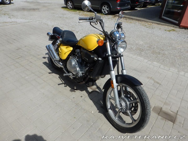 Honda VF 700C MAGNA 1988