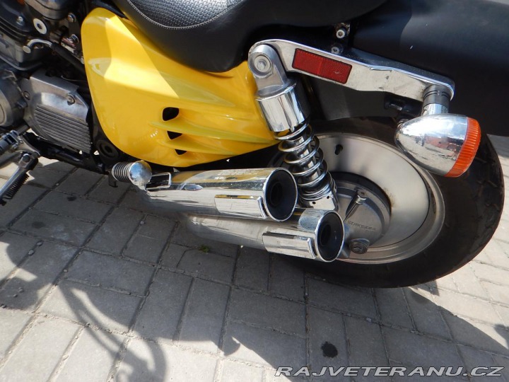 Honda VF 700C MAGNA 1988