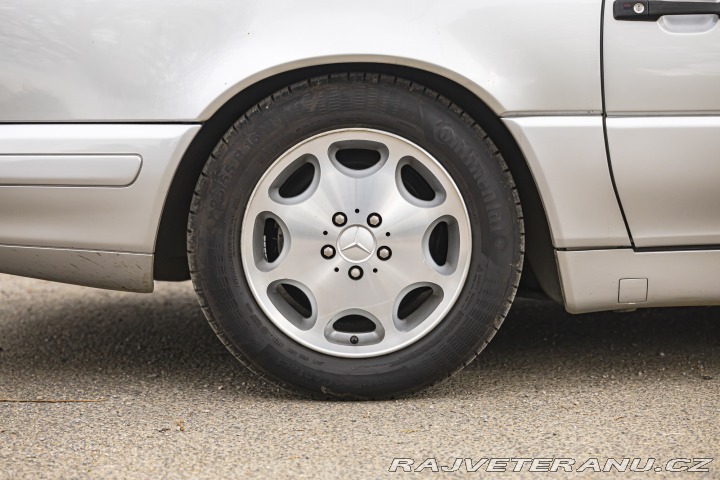 Mercedes-Benz SL R129 SL500 1992