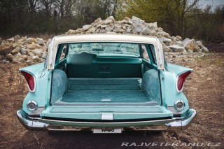 Chrysler New Yorker Town & Country Wagon 1961