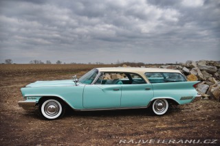Chrysler New Yorker Town & Country Wagon 1961