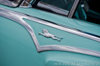 Chrysler New Yorker Town & Country Wagon 1961