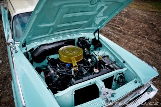 Chrysler New Yorker Town & Country Wagon 1961