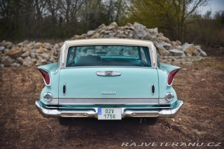 Chrysler New Yorker Town & Country Wagon 1961