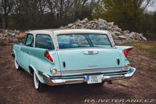 Chrysler New Yorker Town & Country Wagon 1961