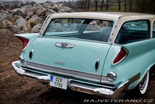 Chrysler New Yorker Town & Country Wagon 1961
