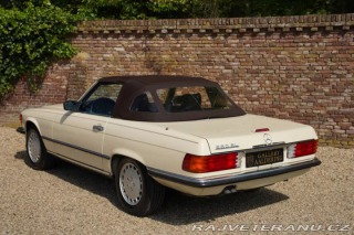 Mercedes-Benz 560 SL 1989