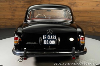 Mercedes-Benz 220 S 1958