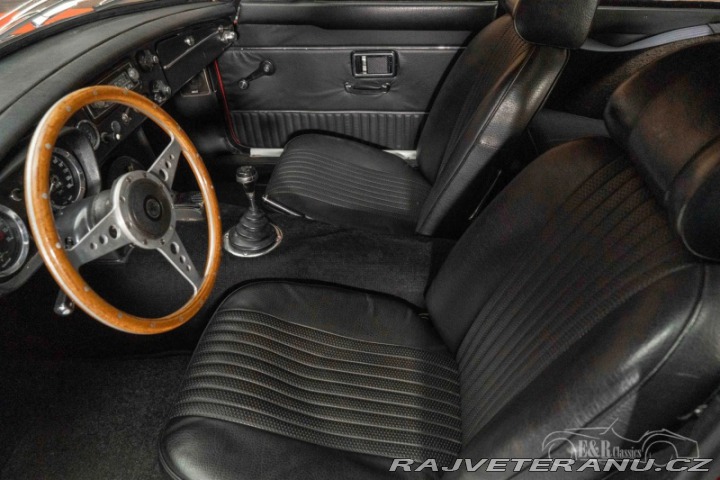 MG MGB GT V8 Costello 1971