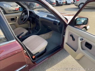 BMW 3 2.7 325e 112.356km! Plná 1987