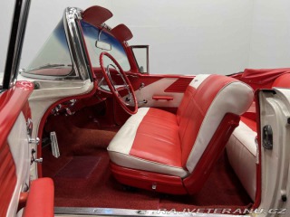 Pontiac Chieftain 300 HP 1958