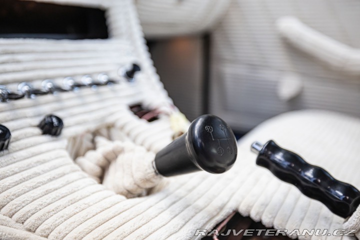 Ostatní značky Ostatní modely ISO Rivolta Lele Ford V8 1974