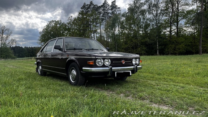 Tatra 613 613-1 - sleva jistá 1977