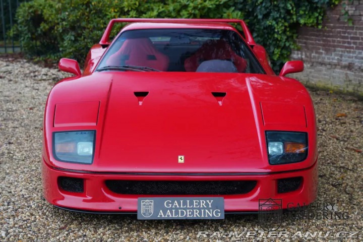 Ferrari F40 1992