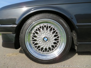 BMW 3 325i 1990