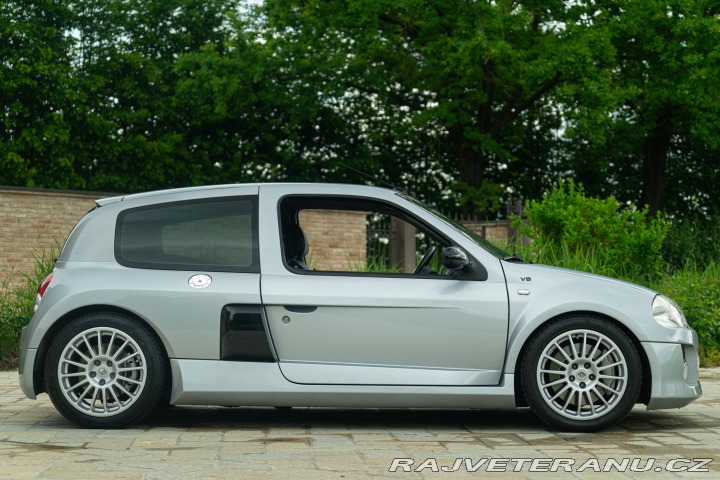 Renault Clio V6 phase 1 2002
