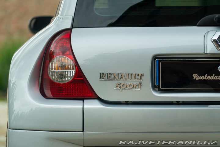 Renault Clio V6 phase 1 2002