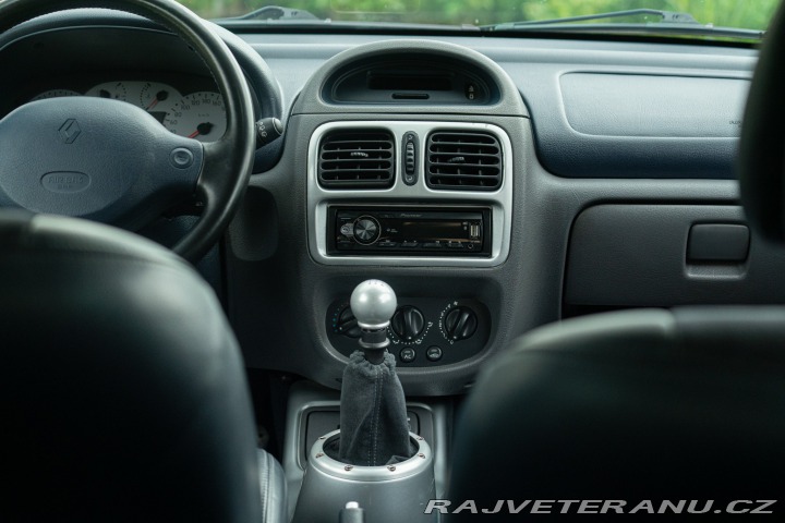 Renault Clio V6 phase 1 2002