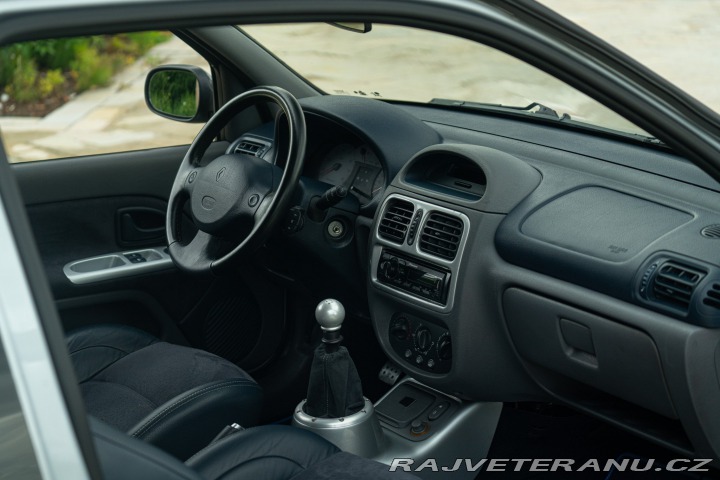 Renault Clio V6 phase 1 2002