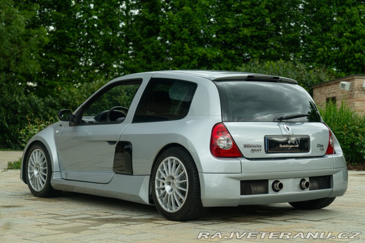 Renault Clio V6 phase 1 2002