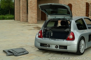 Renault Clio V6 phase 1 2002