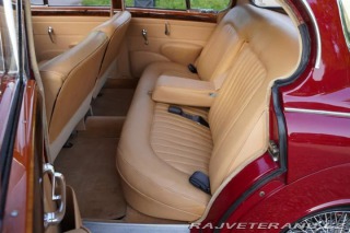 Jaguar Mark 2 240 3.8 1968