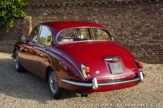 Jaguar Mark 2 240 3.8 1968