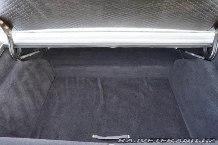 Maserati Kyalami Manuál! 1978