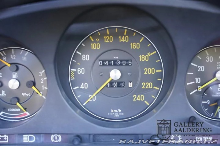 Mercedes-Benz 380 SL 1982