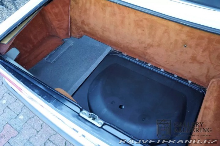 Mercedes-Benz 380 SL 1982