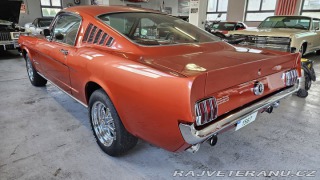 Ford Mustang 2+2 Fastback, manuál 1966