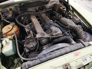 Mercedes-Benz SLC 280 (C107)manuál, testace 1977