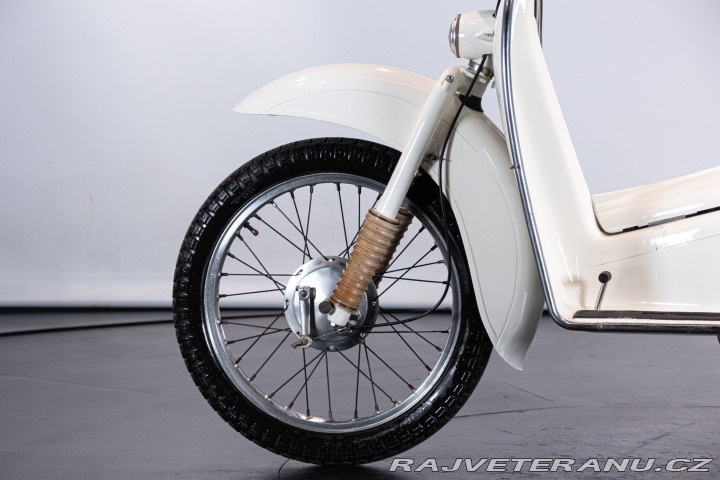 Ostatní značky Ostatní modely Aermacchi - Harley Davidson ZEFFIRO 125 2T 1956