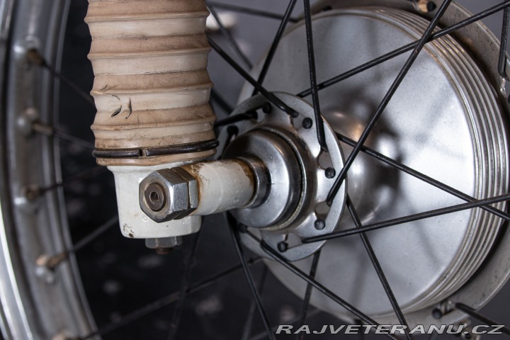 Ostatní značky Ostatní modely Aermacchi - Harley Davidson ZEFFIRO 125 2T 1956