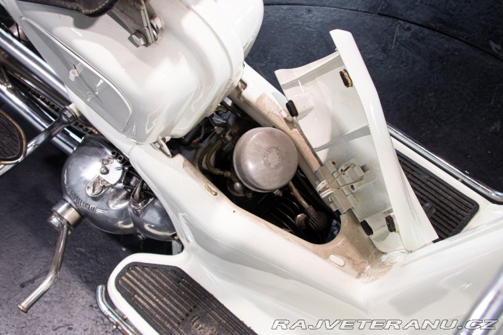 Ostatní značky Ostatní modely Aermacchi - Harley Davidson ZEFFIRO 125 2T 1956