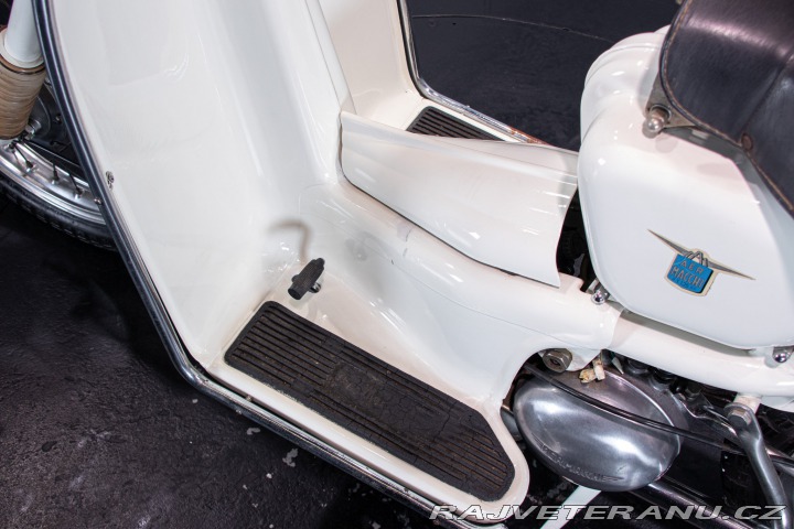 Ostatní značky Ostatní modely Aermacchi - Harley Davidson ZEFFIRO 125 2T 1956