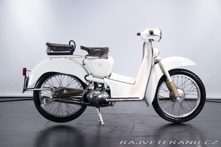 Ostatní značky Ostatní modely Aermacchi - Harley Davidson ZEFFIRO 125 2T 1956