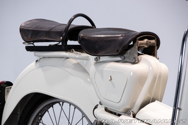 Ostatní značky Ostatní modely Aermacchi - Harley Davidson ZEFFIRO 125 2T 1956