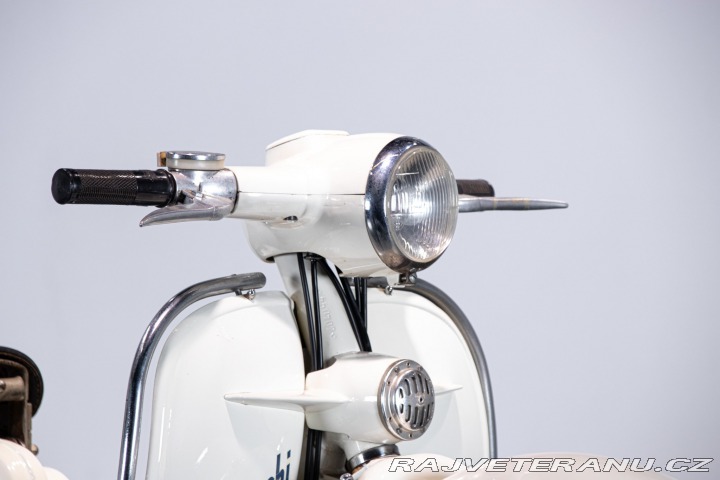 Ostatní značky Ostatní modely Aermacchi - Harley Davidson ZEFFIRO 125 2T 1956