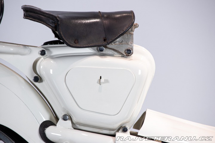 Ostatní značky Ostatní modely Aermacchi - Harley Davidson ZEFFIRO 125 2T 1956