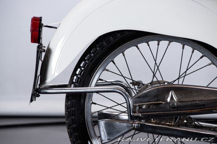 Ostatní značky Ostatní modely Aermacchi - Harley Davidson ZEFFIRO 125 2T 1956